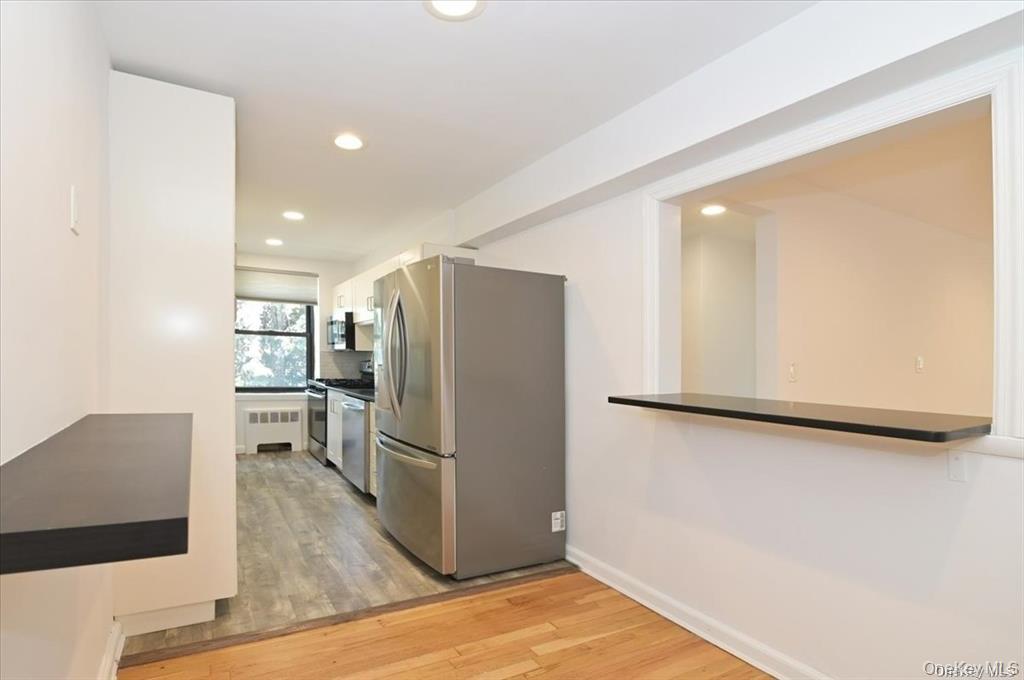 1 Maple Drive 2-j Property Photo 5