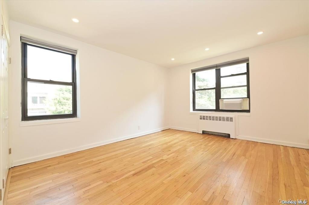 1 Maple Drive 2-j Property Photo 12