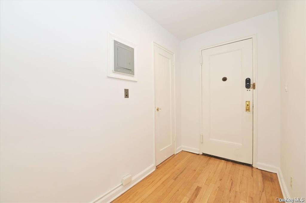1 Maple Drive 2-j Property Photo 15