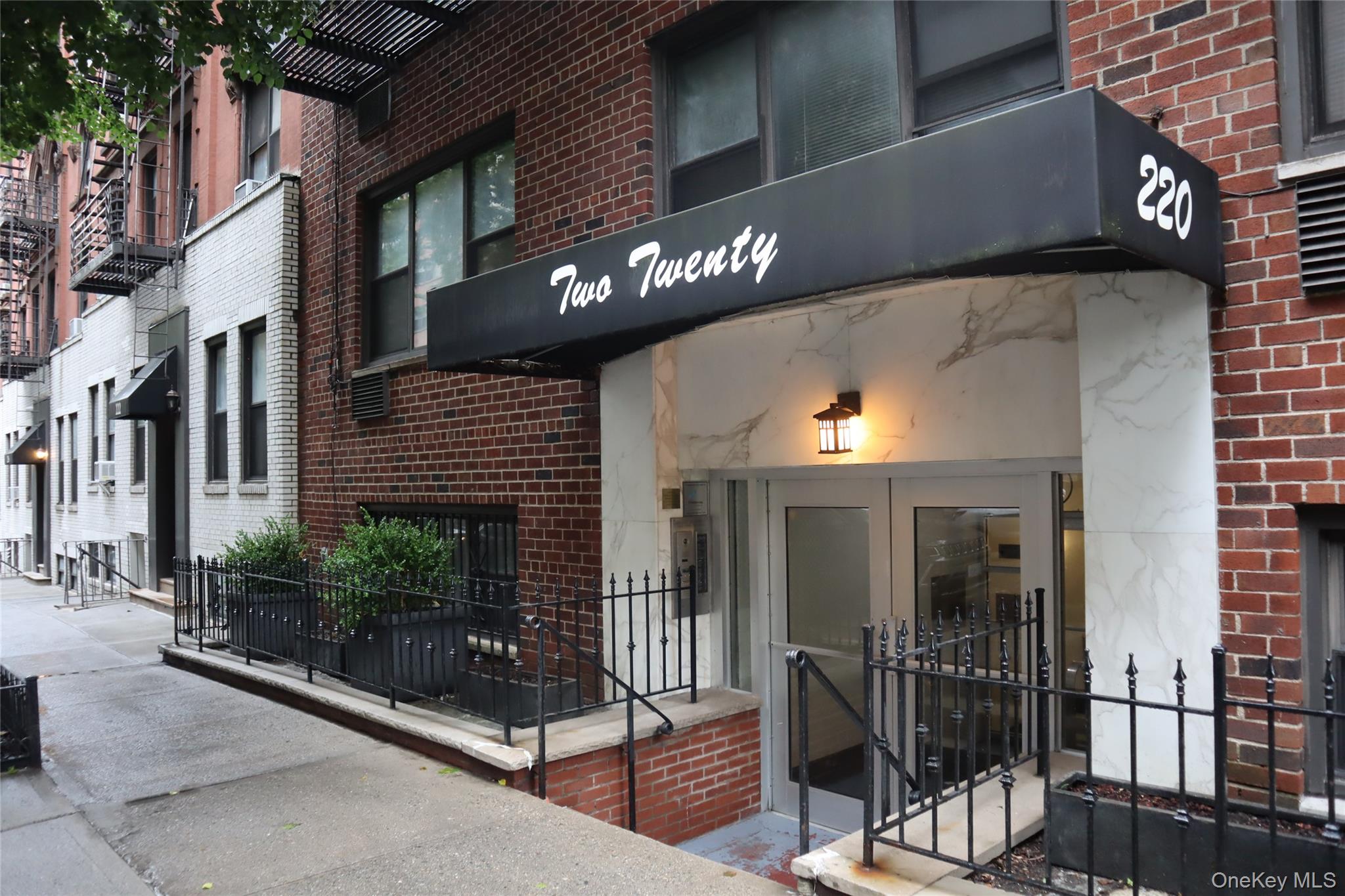 220 E 87th Street 4D Property Photo 1