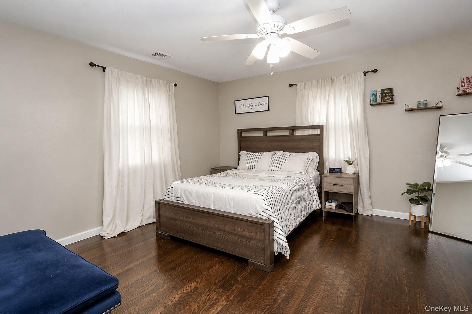 40 Wall Street Property Photo 7