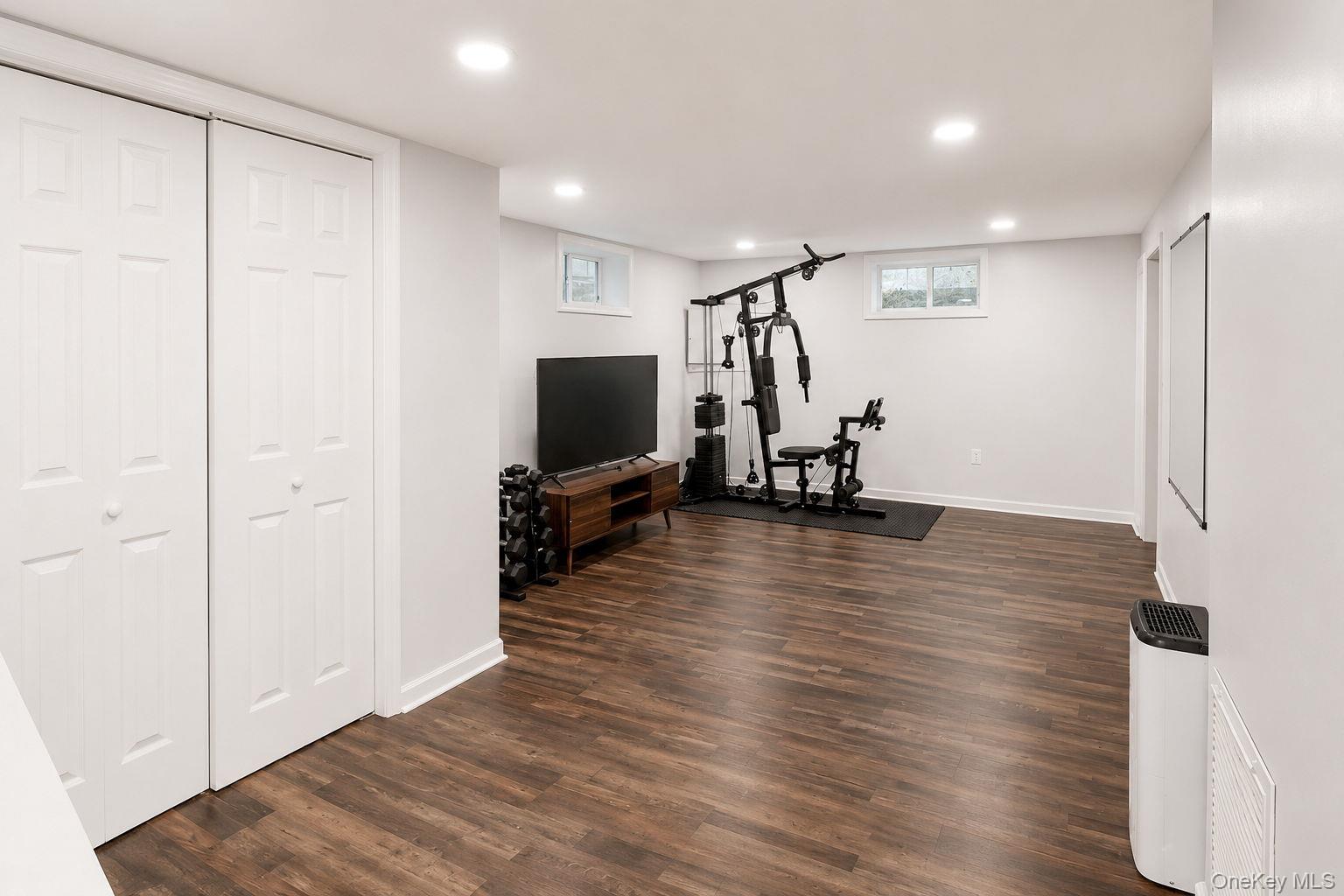 40 Wall Street Property Photo 8