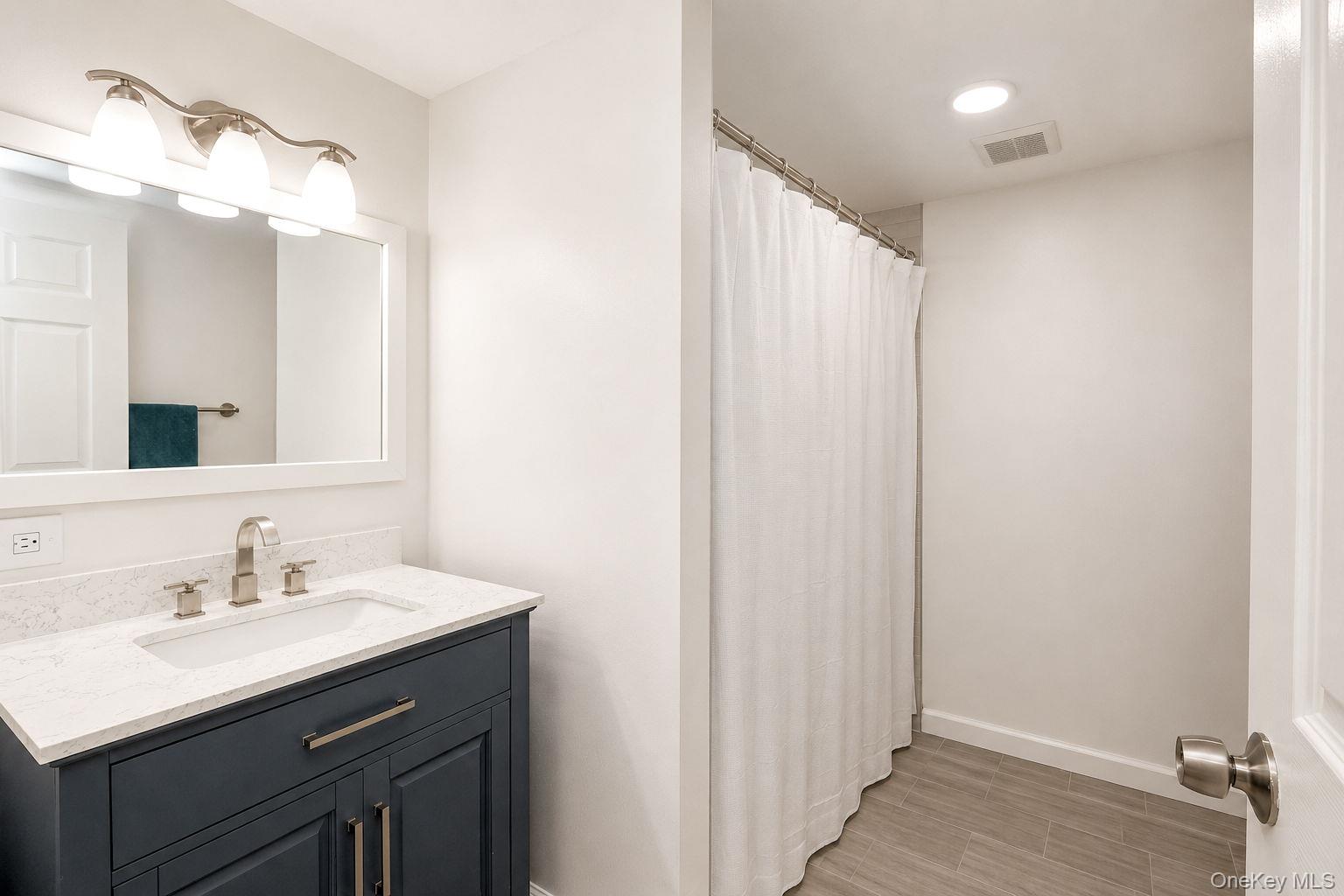 40 Wall Street Property Photo 10