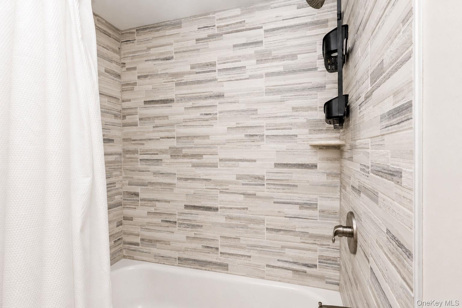 40 Wall Street Property Photo 11