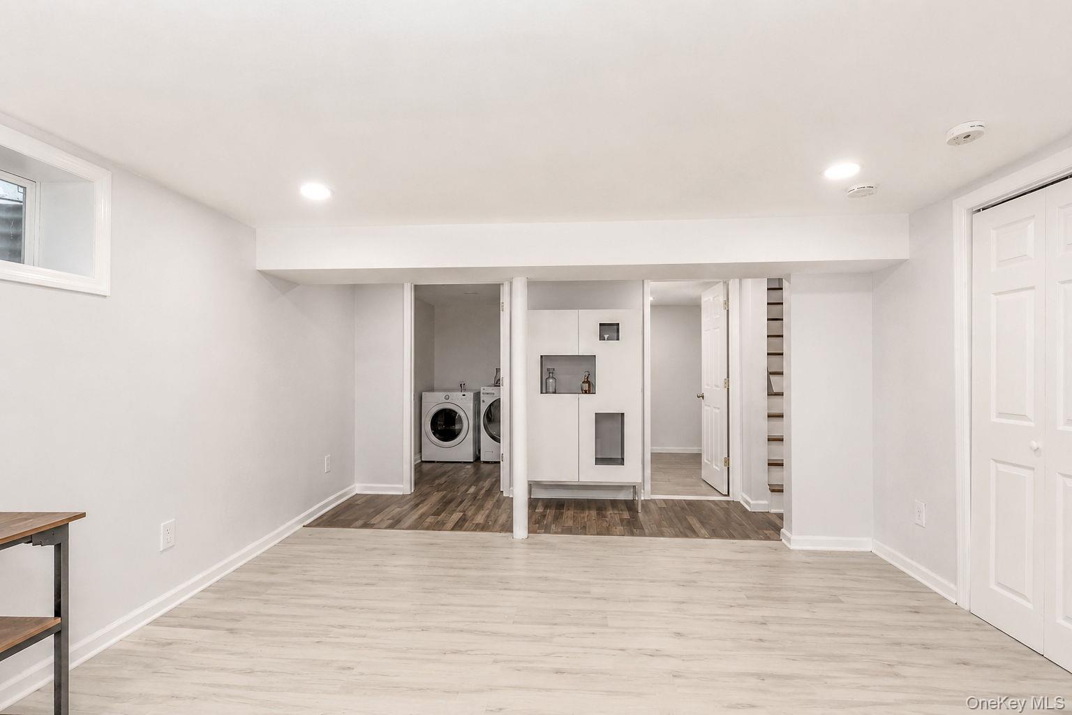 40 Wall Street Property Photo 13