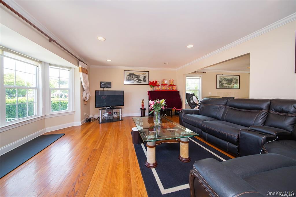 66 Maple Street A Property Photo 4