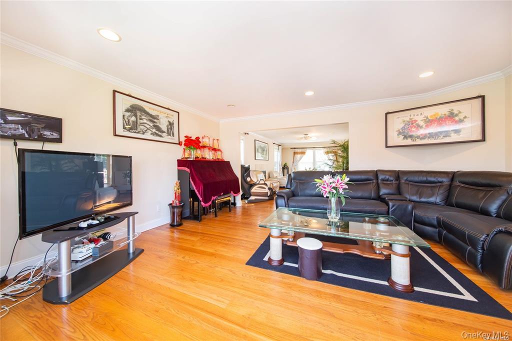 66 Maple Street A Property Photo 5