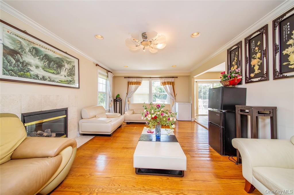66 Maple Street A Property Photo 6