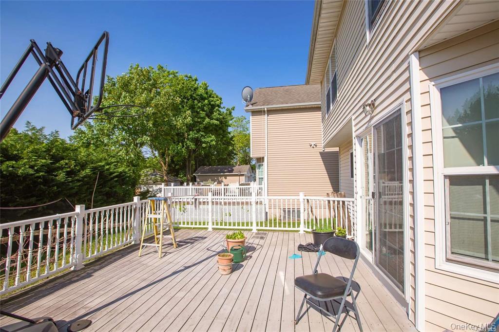 66 Maple Street A Property Photo 23