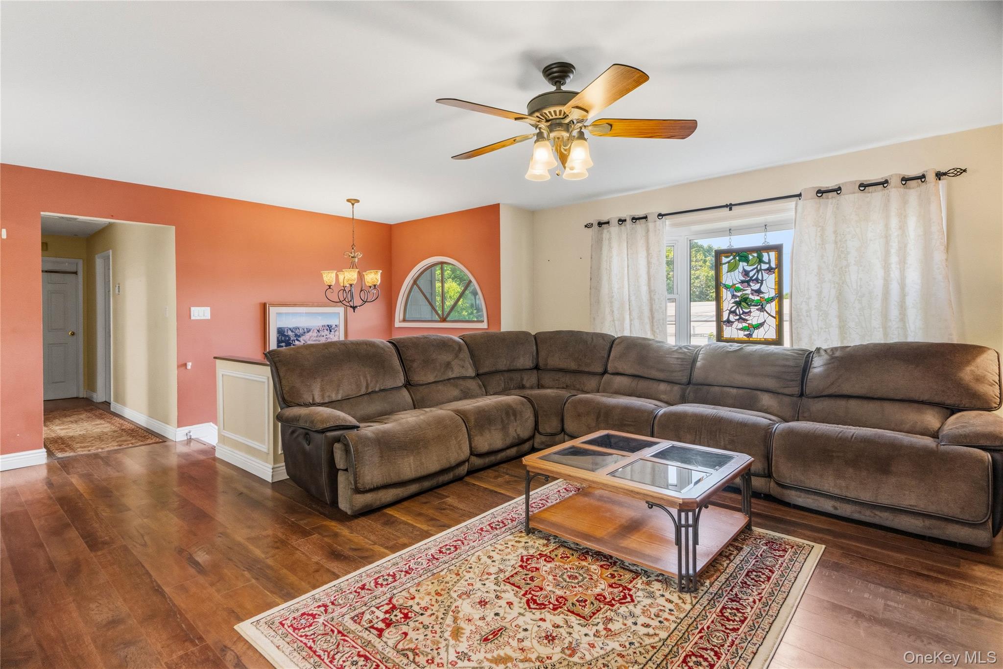 1296 Oak Avenue Property Photo 4