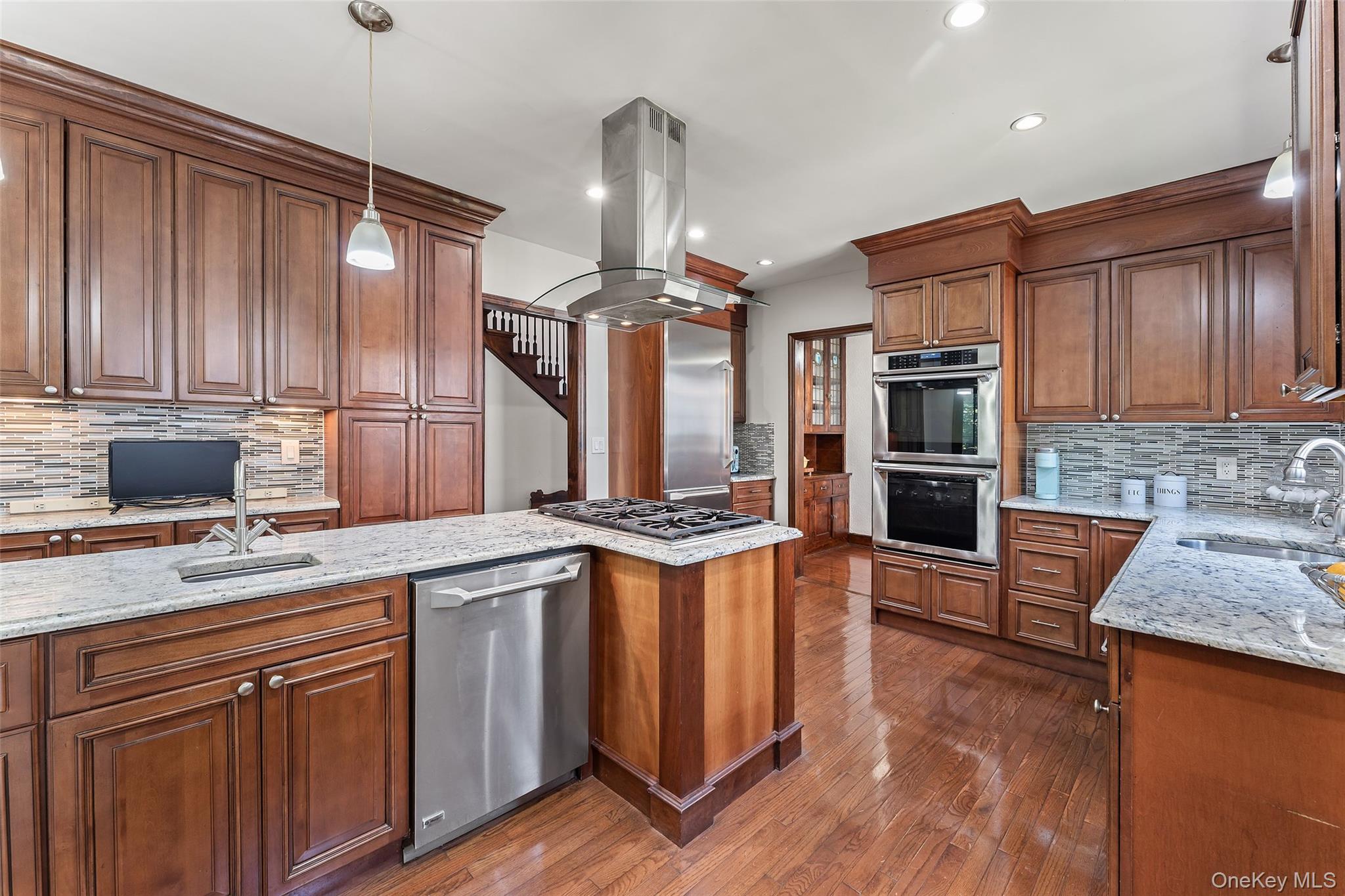 40 Parkview Drive Property Photo 12