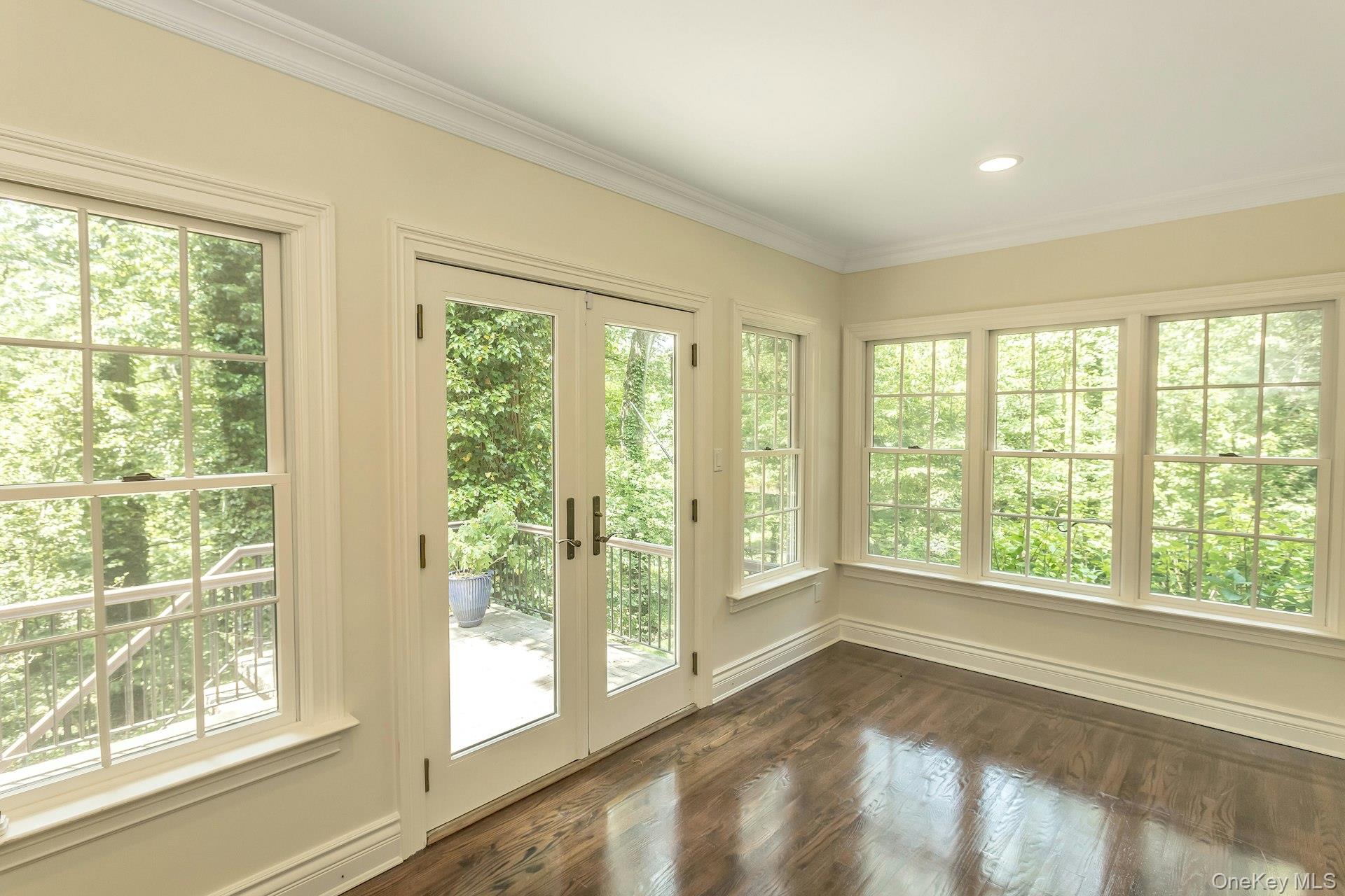 10 Laurel Cove Road Property Photo 7
