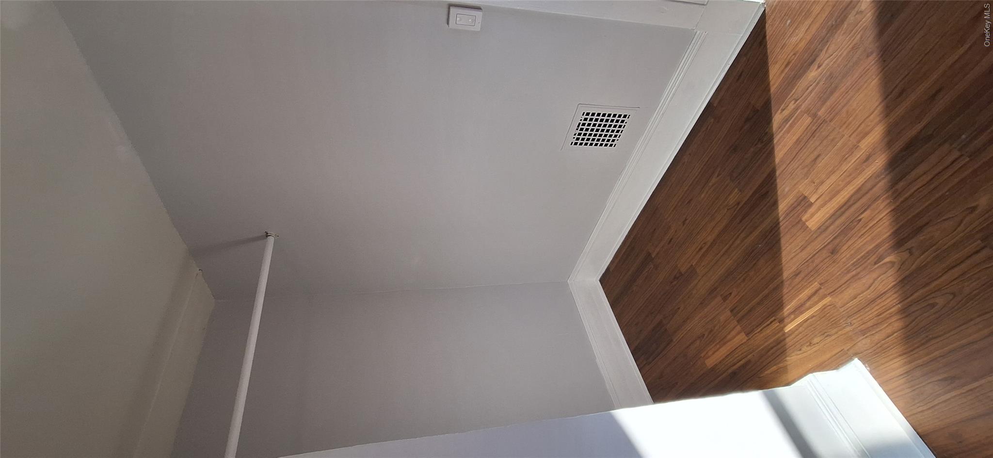 195 N Hamilton Street 2 Property Photo 8