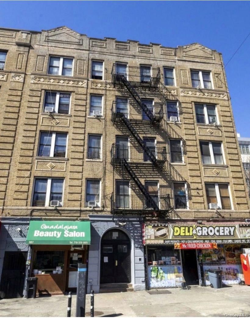 907 Southern Boulevard Property Photo 1