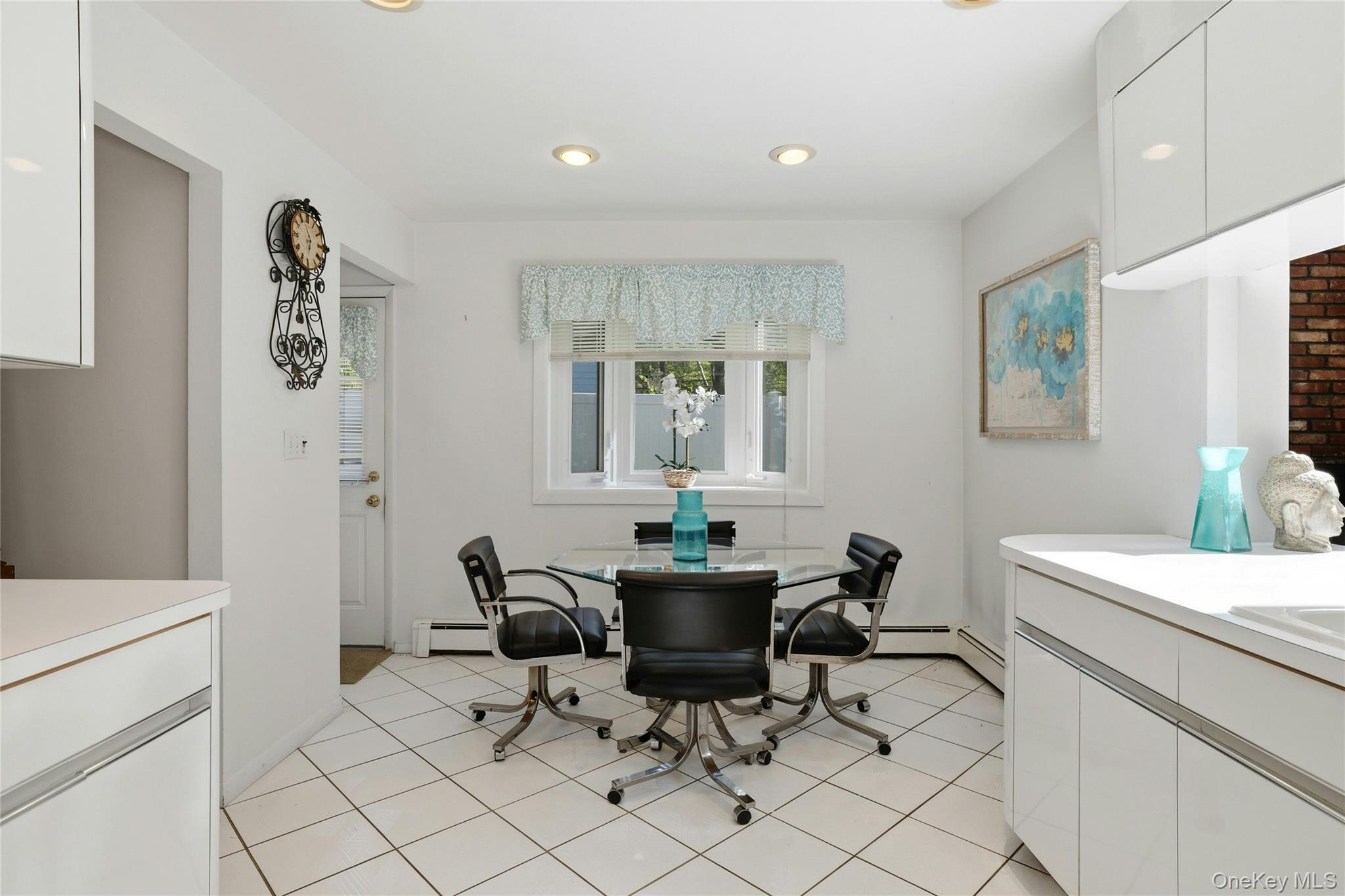 3 King Avenue Property Photo 9