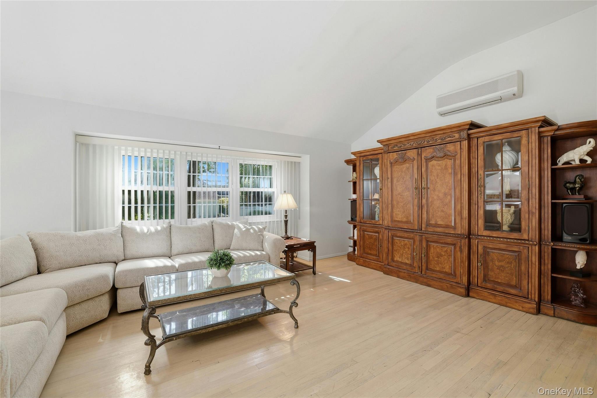 3 King Avenue Property Photo 15