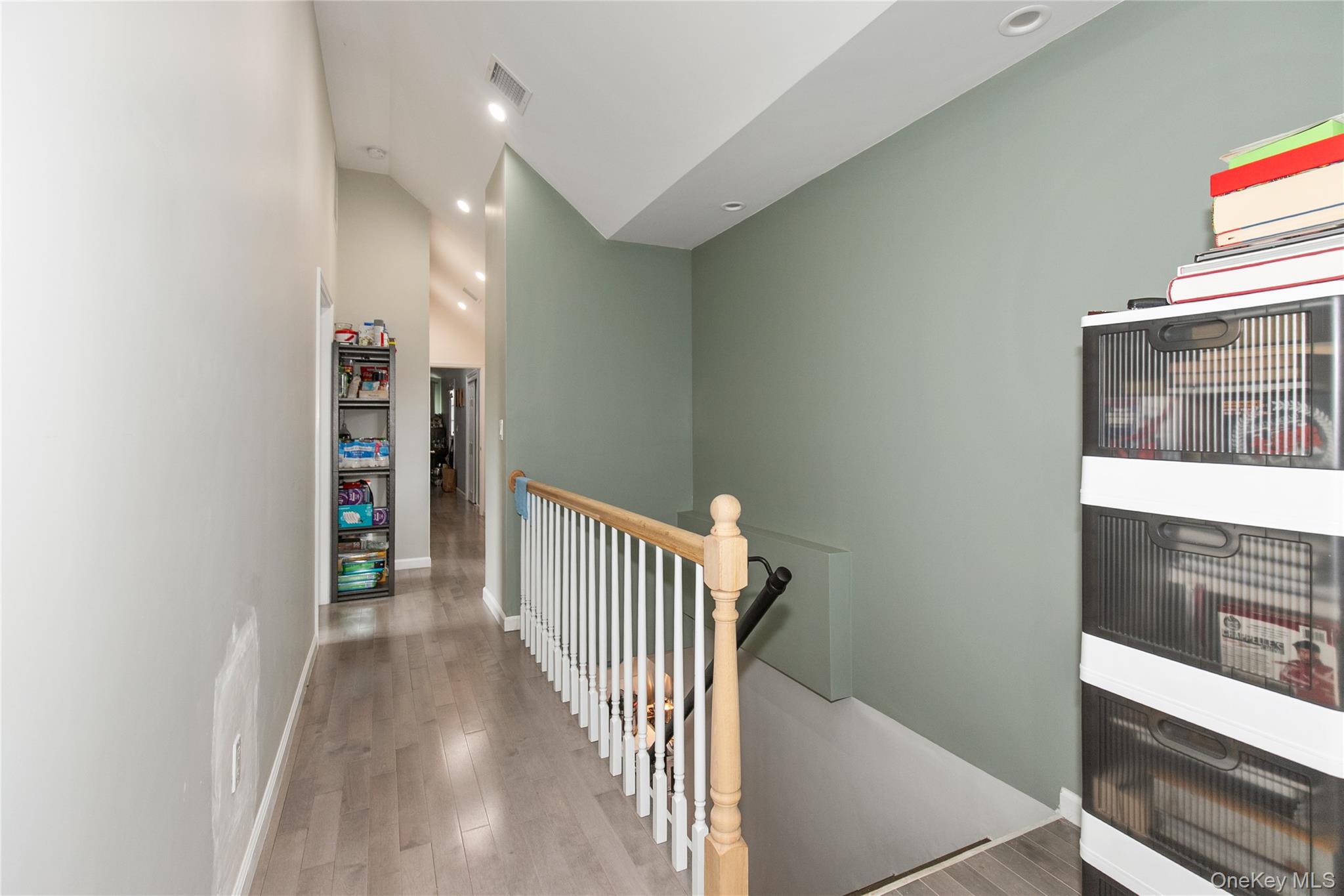 8015 Little Neck Parkway Property Photo 10
