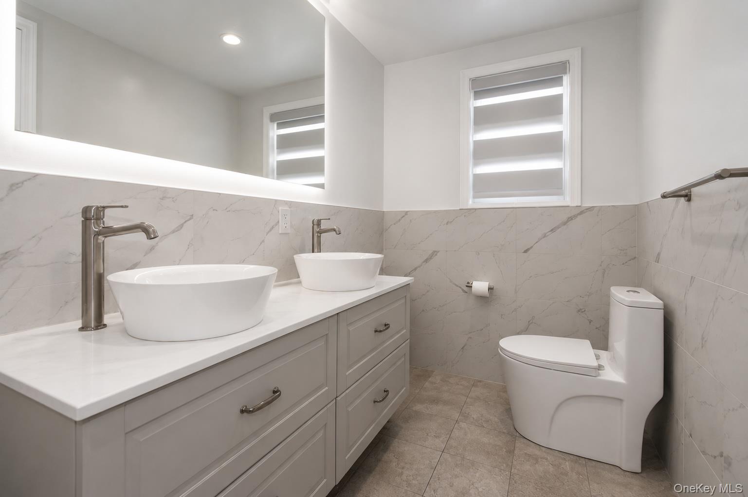 8015 Little Neck Parkway Property Photo 13