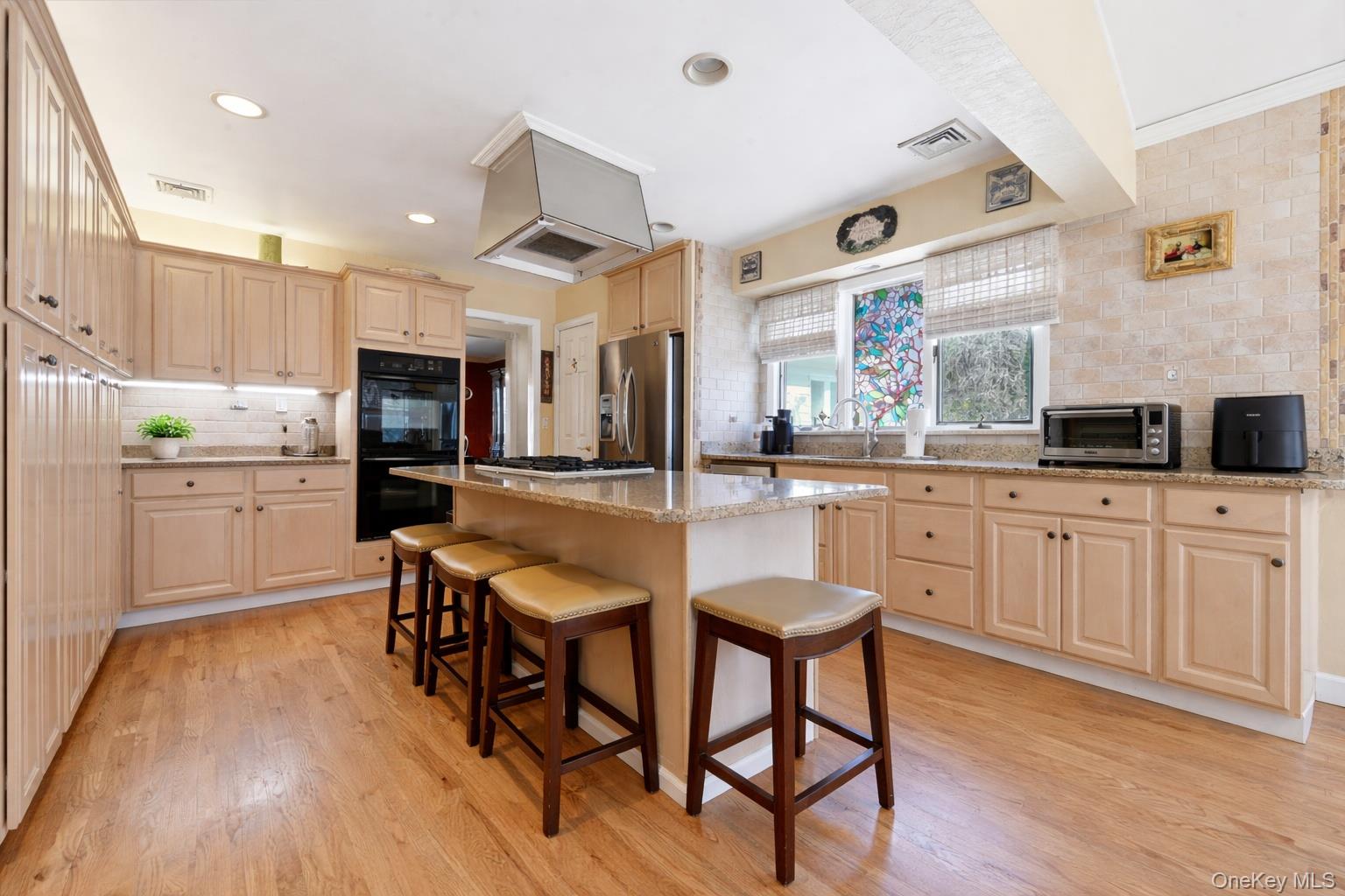 8 Penn Drive Property Photo 8