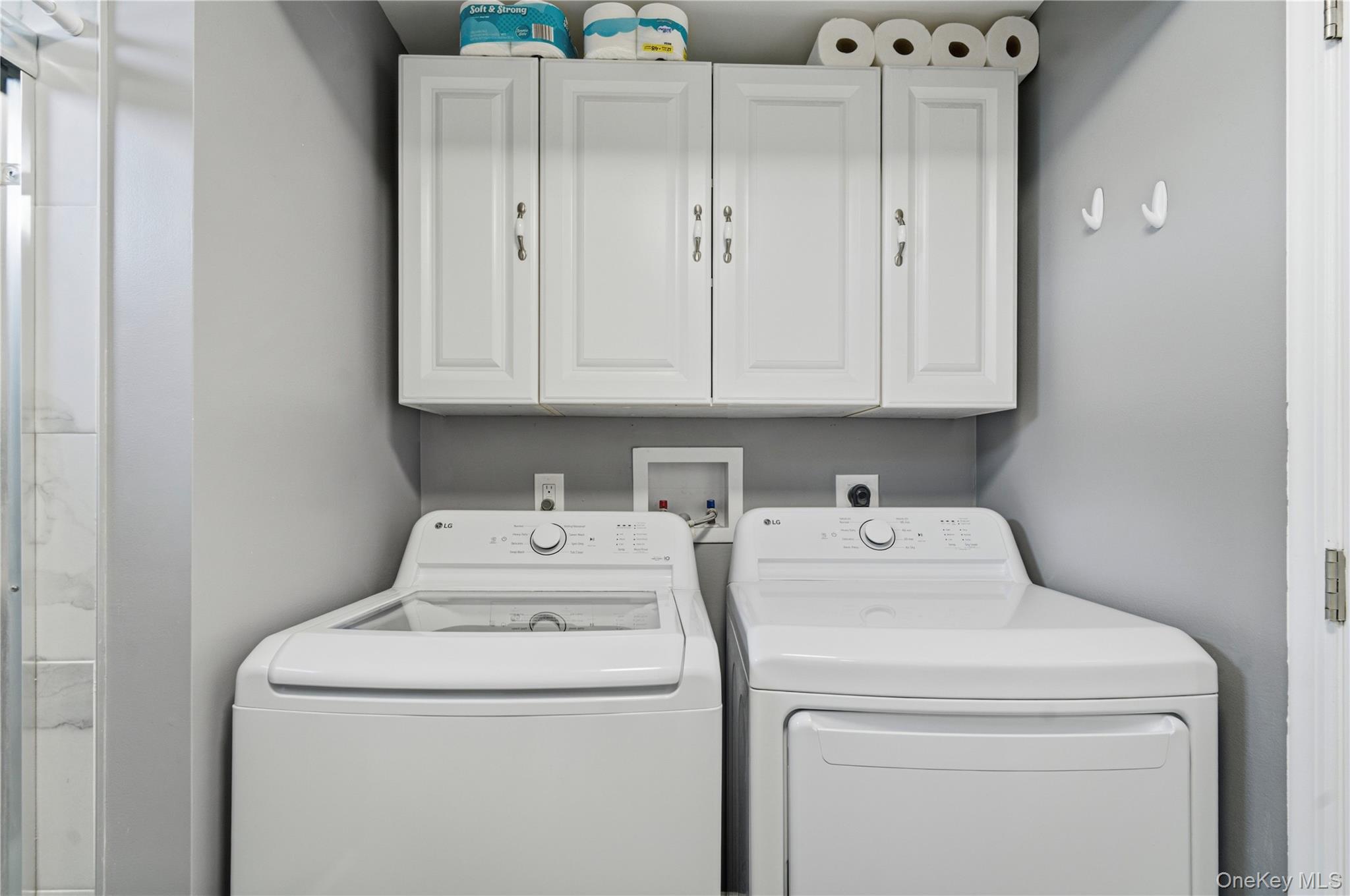 35 Village Circle Property Photo 16