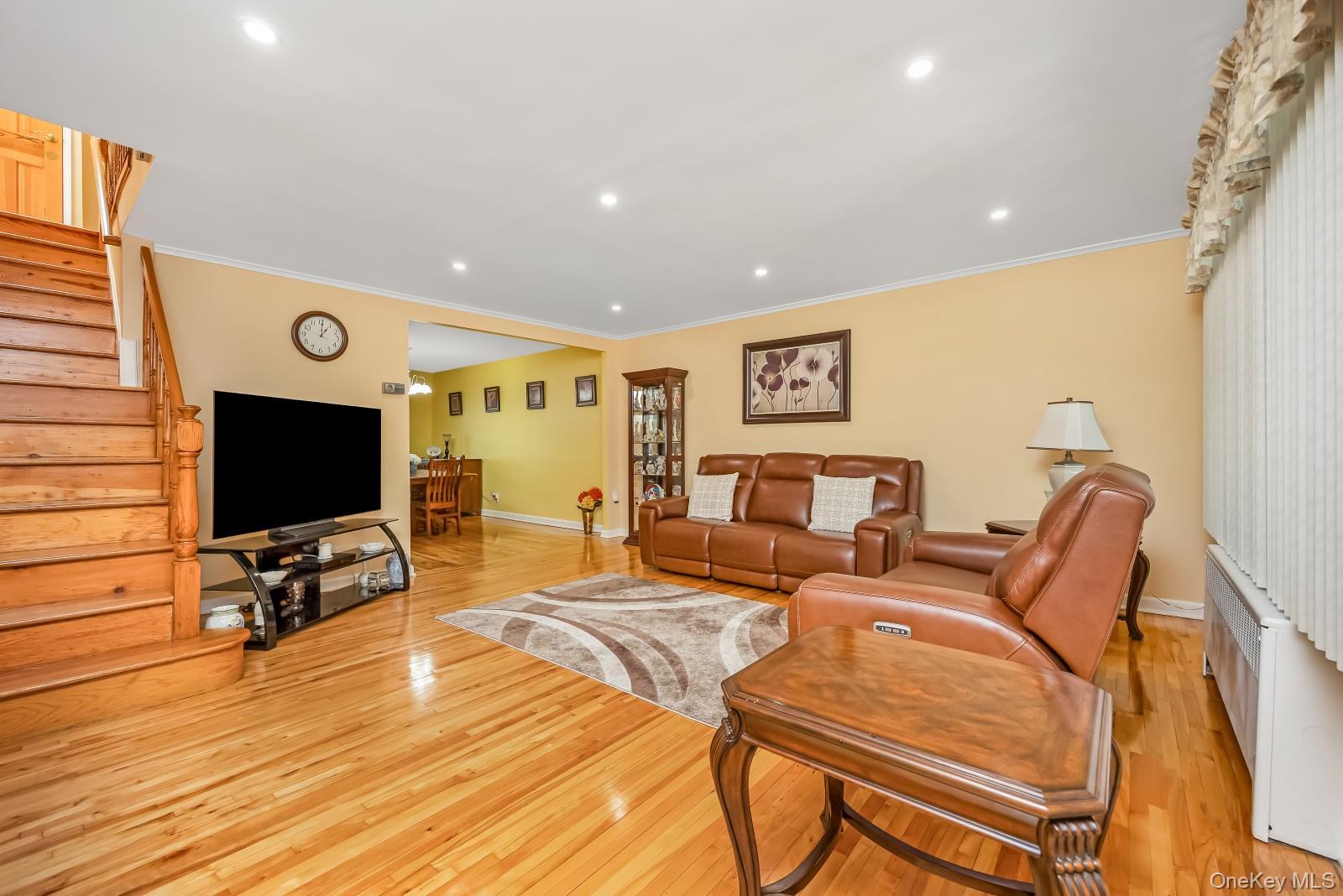 65-19 78th Street Property Photo 4