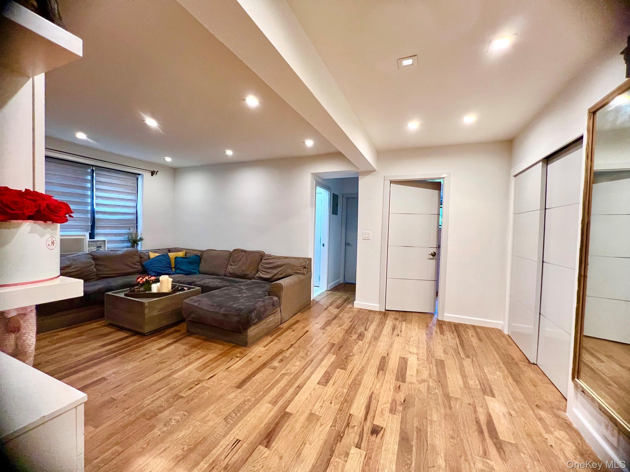 83-30 98th Street 3a Property Photo 6