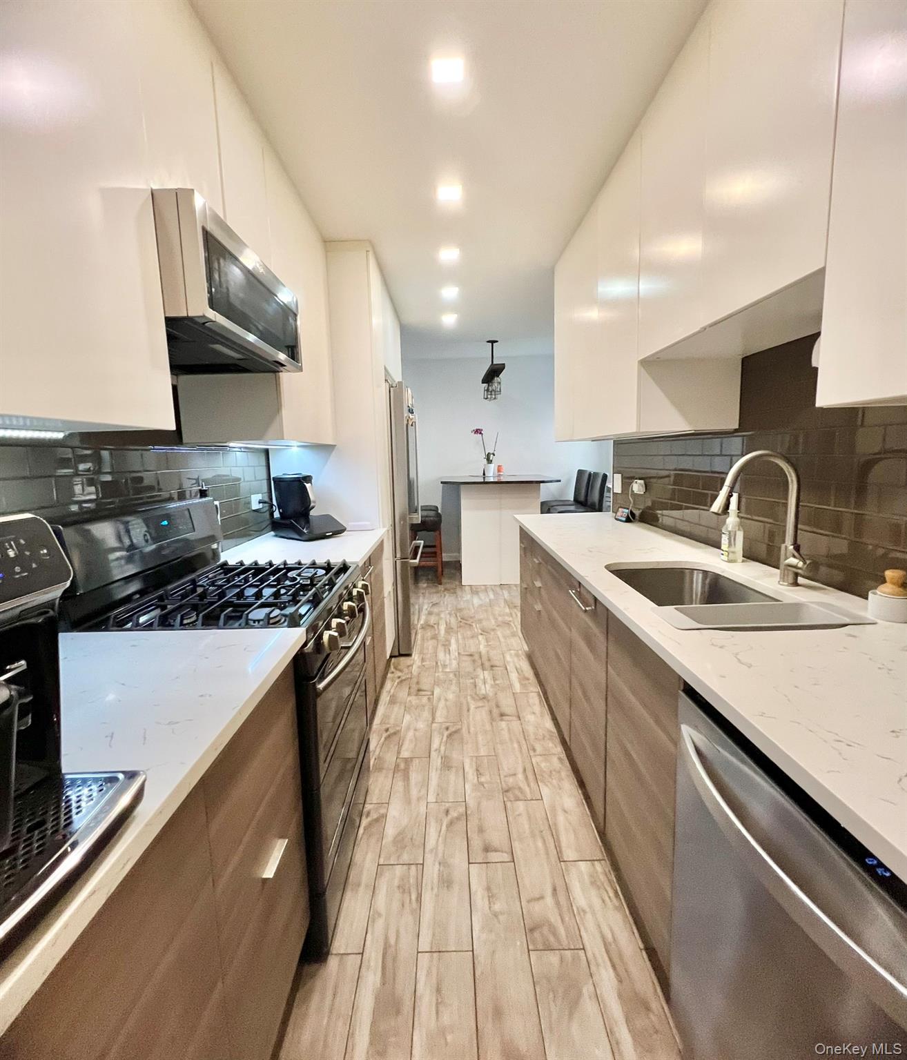 83-30 98th Street 3a Property Photo 11