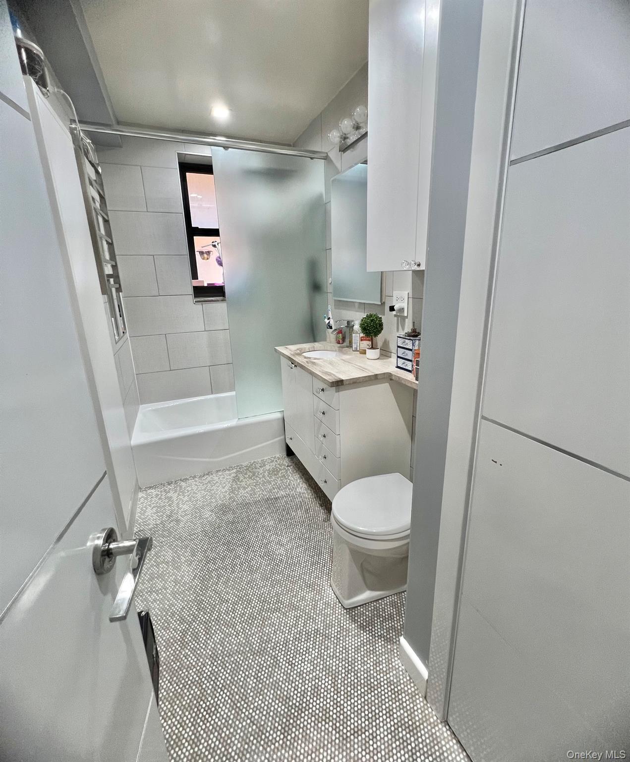 83-30 98th Street 3a Property Photo 22