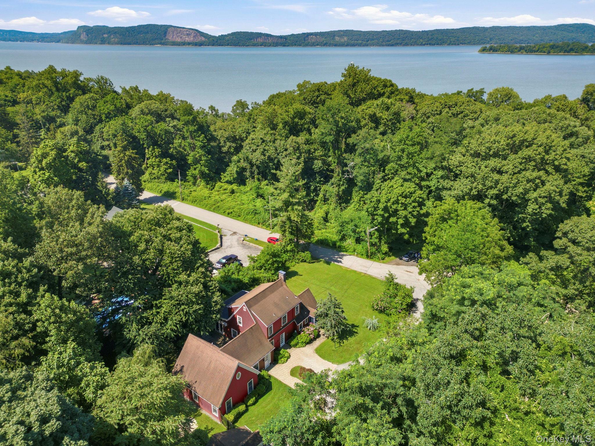 44 Beach Road Property Photo 1