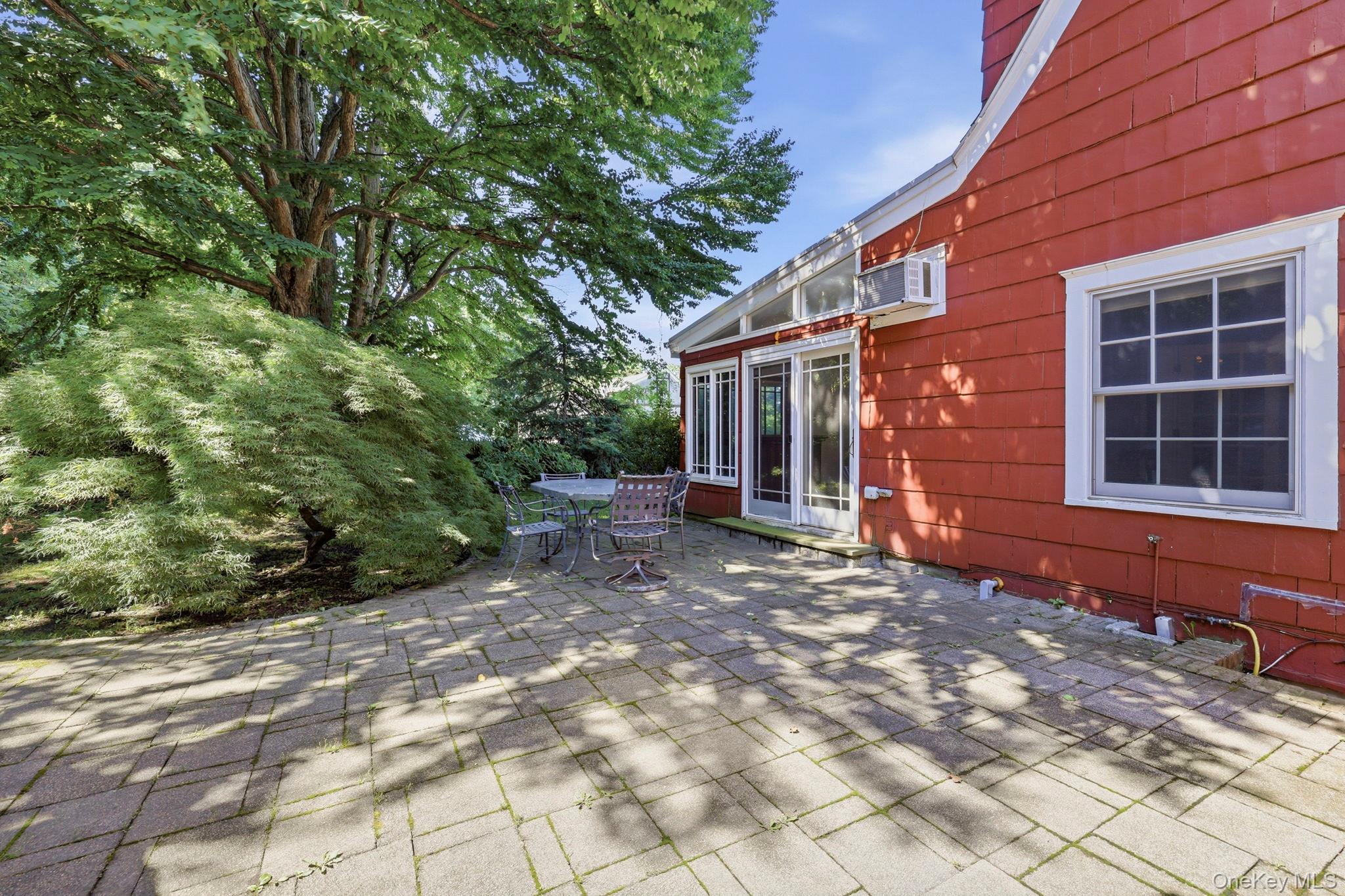 44 Beach Road Property Photo 32