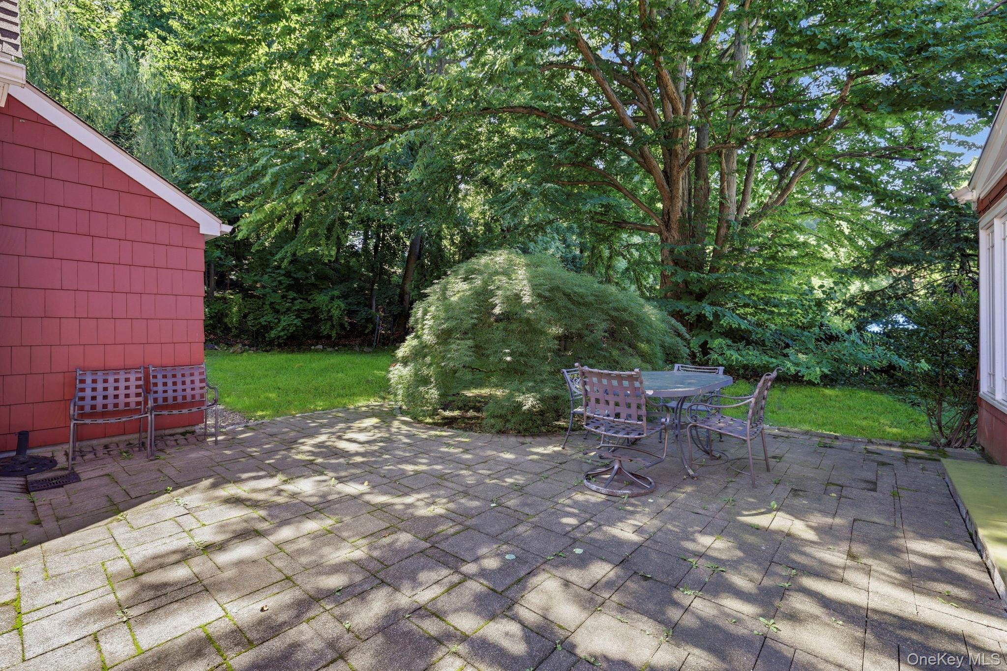 44 Beach Road Property Photo 33