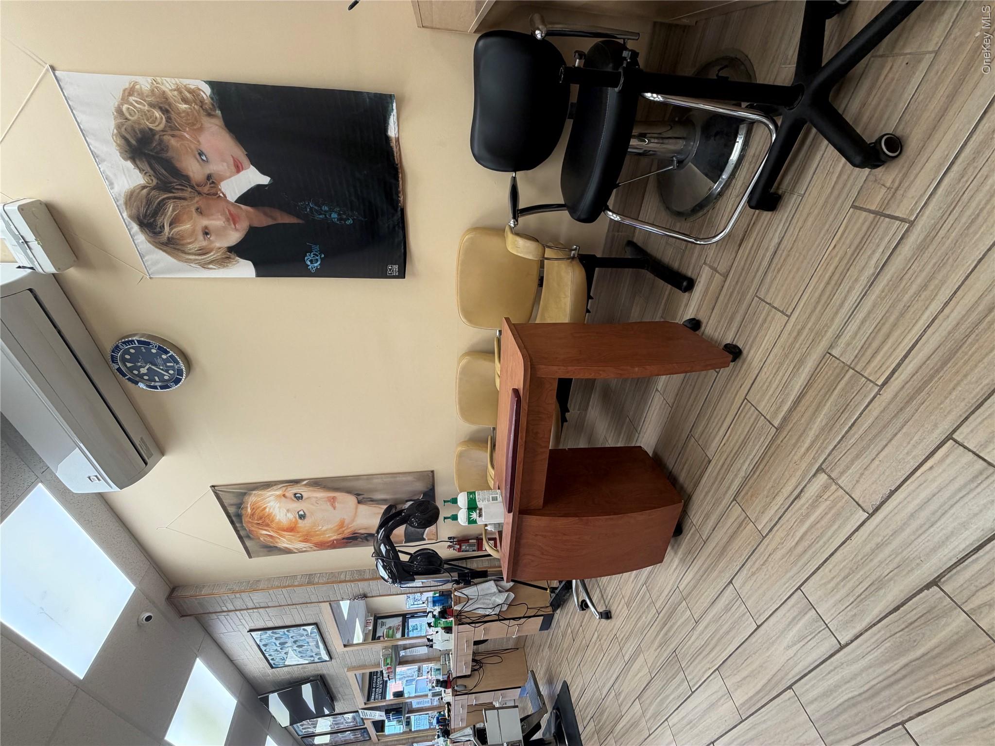 2050 Hillside Avenue Property Photo 6