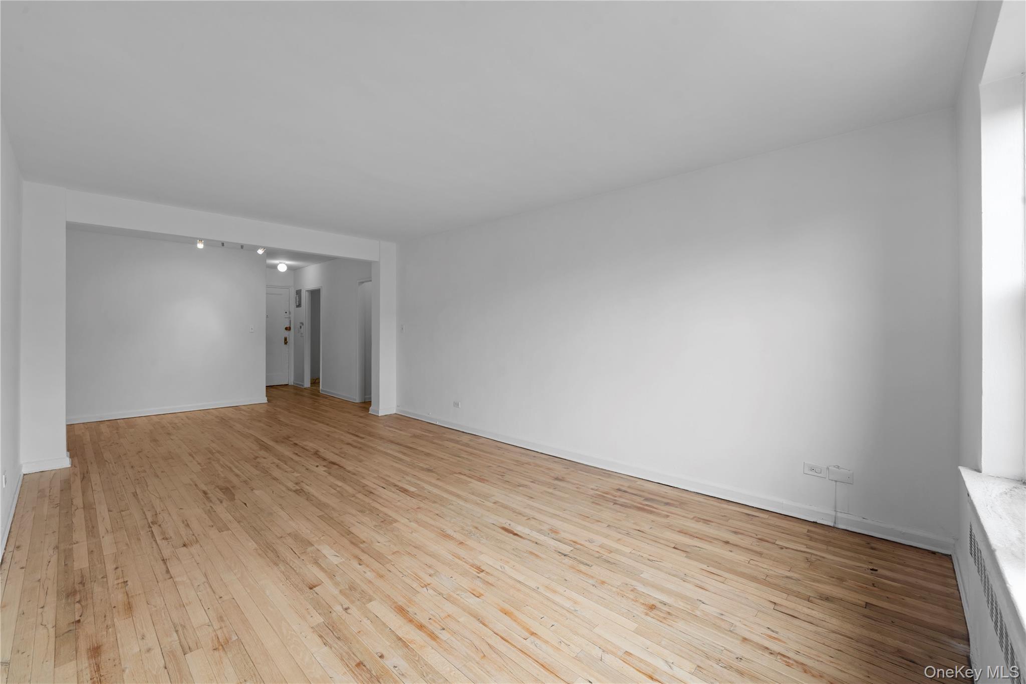 3726 87th St 6a Property Photo 8