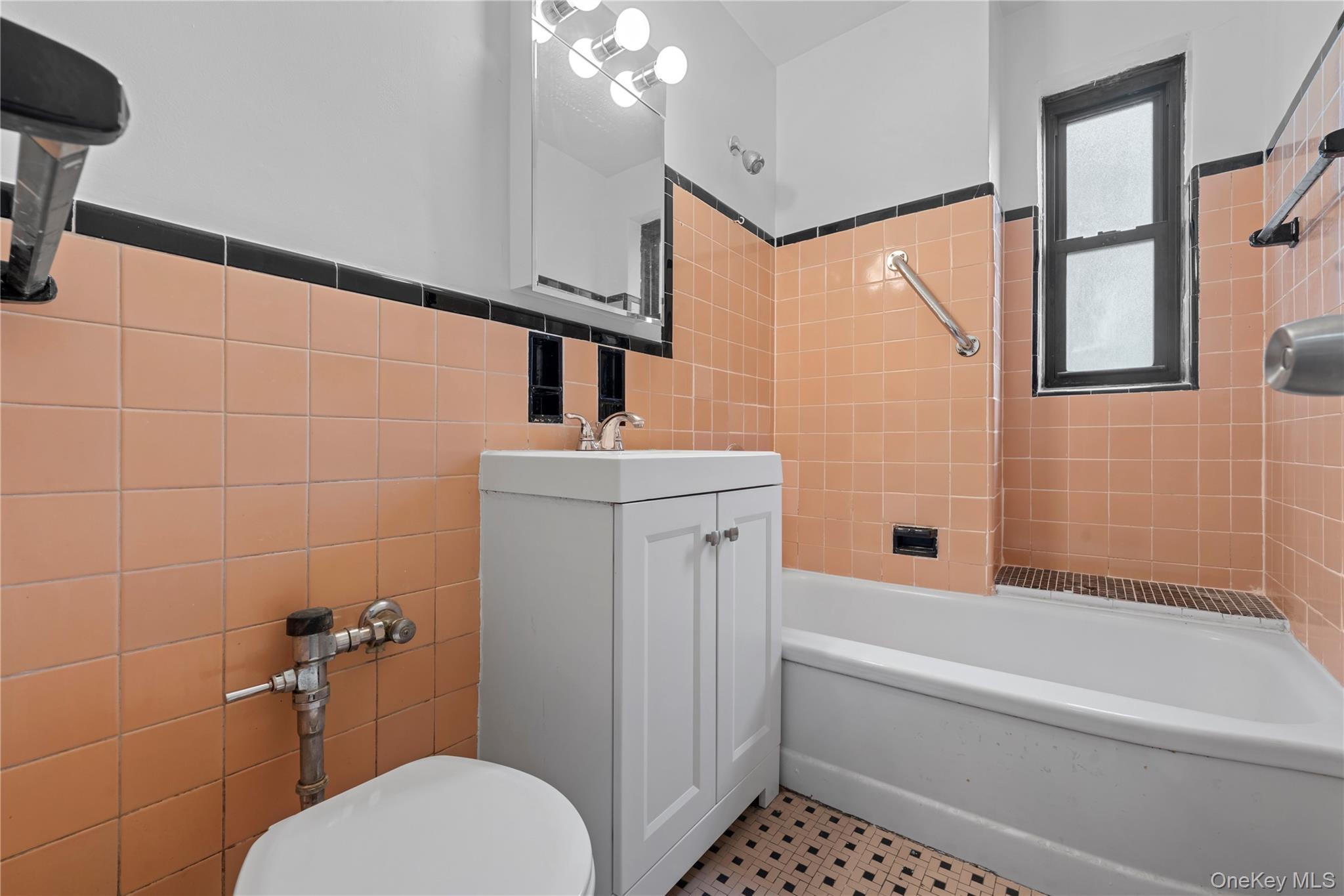 3726 87th St 6a Property Photo 12