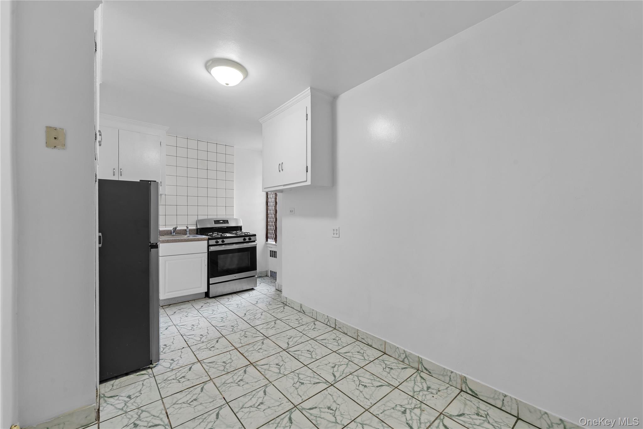 3726 87th St 6a Property Photo 14