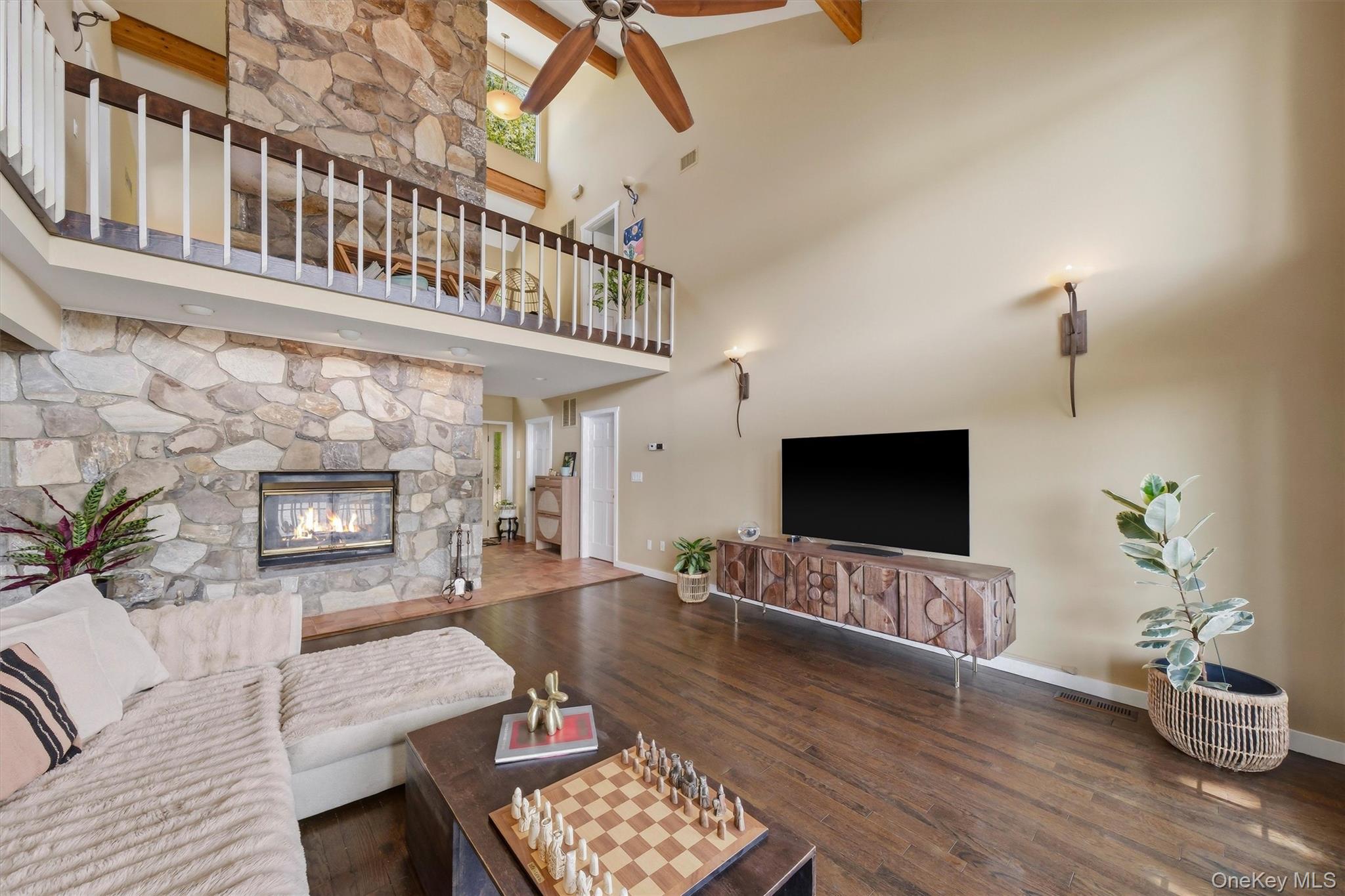 101 Westchester Avenue Property Photo 11