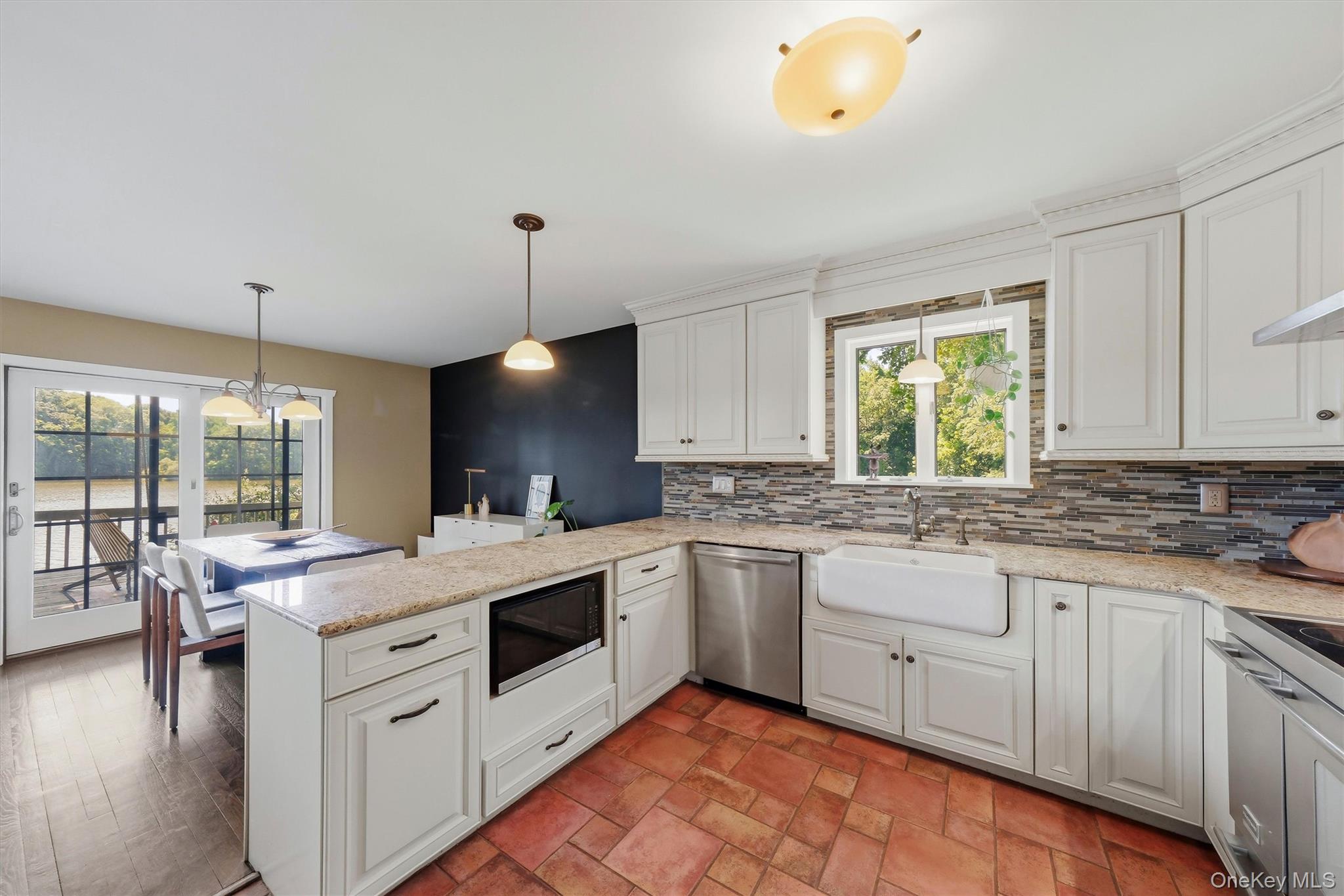 101 Westchester Avenue Property Photo 20