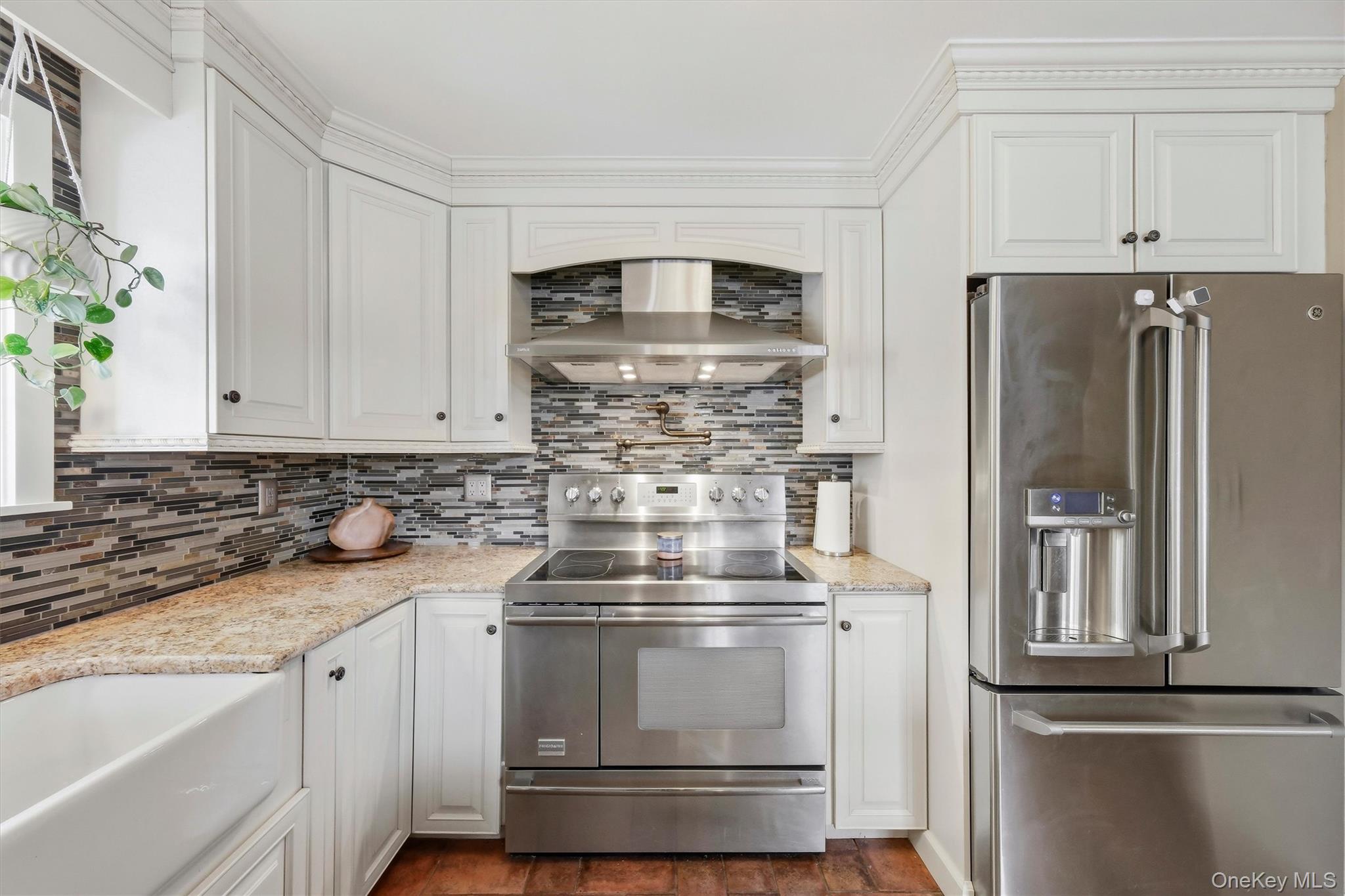 101 Westchester Avenue Property Photo 22