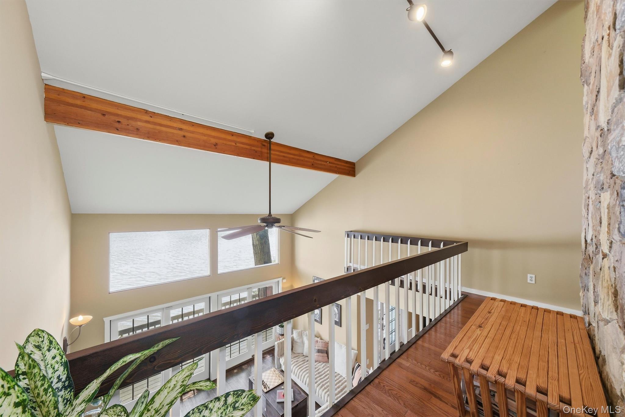 101 Westchester Avenue Property Photo 32