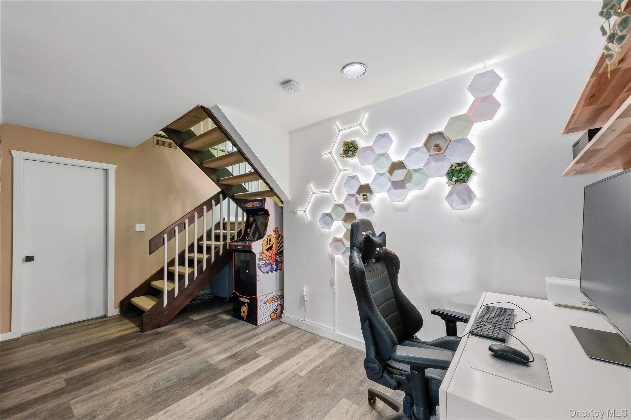 101 Westchester Avenue Property Photo 35