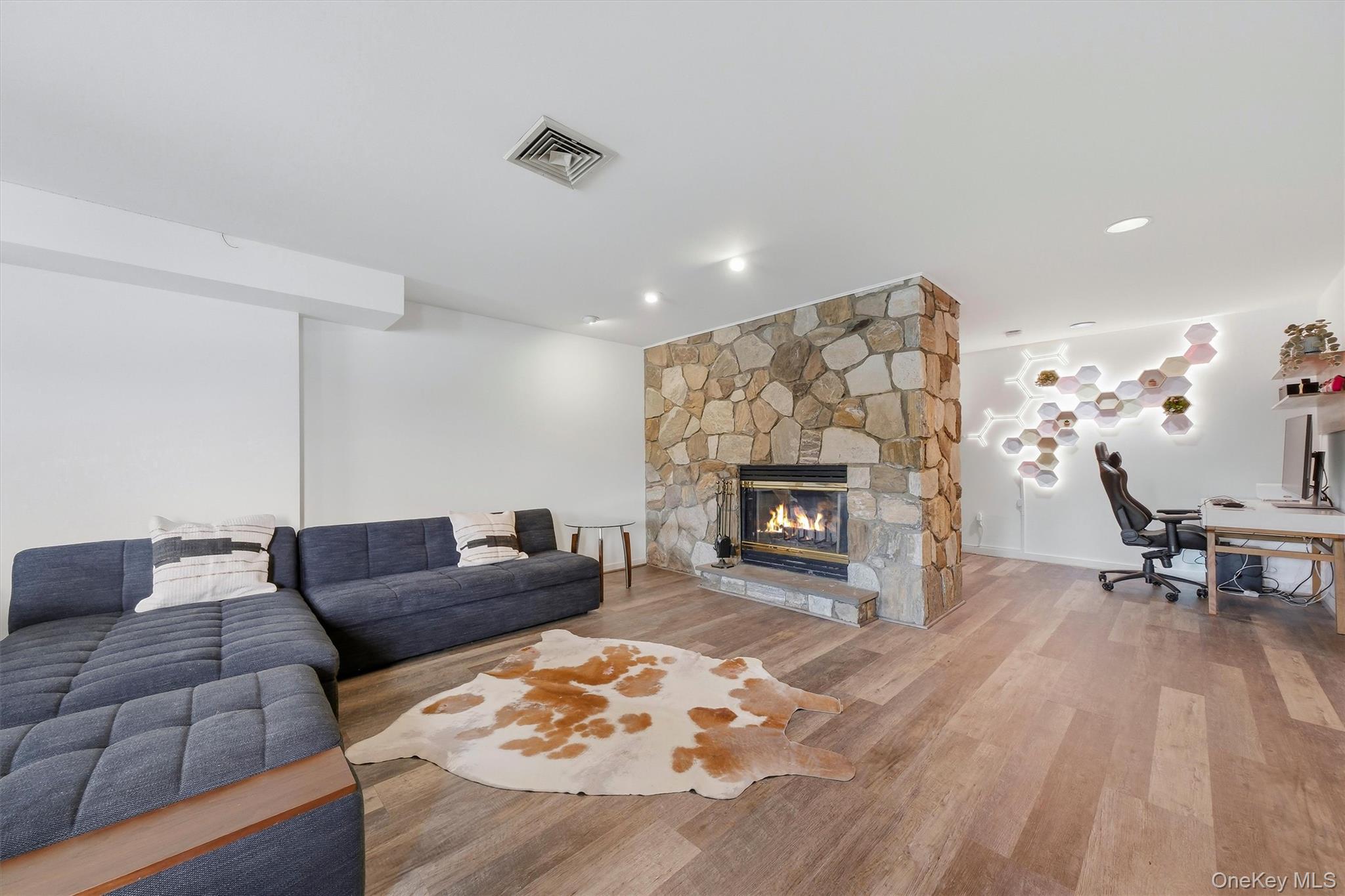 101 Westchester Avenue Property Photo 37