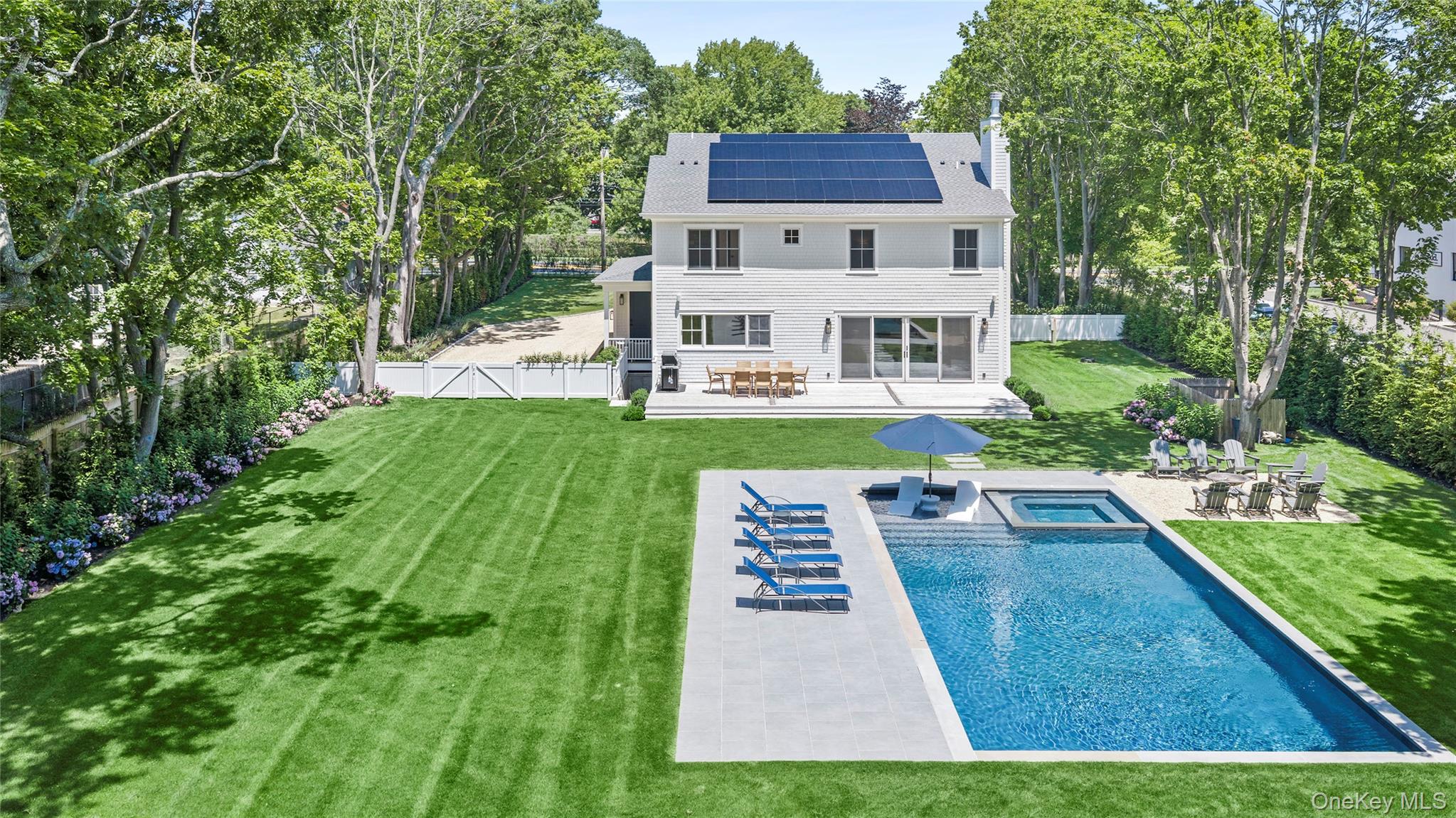 1022817 Property Photo 1