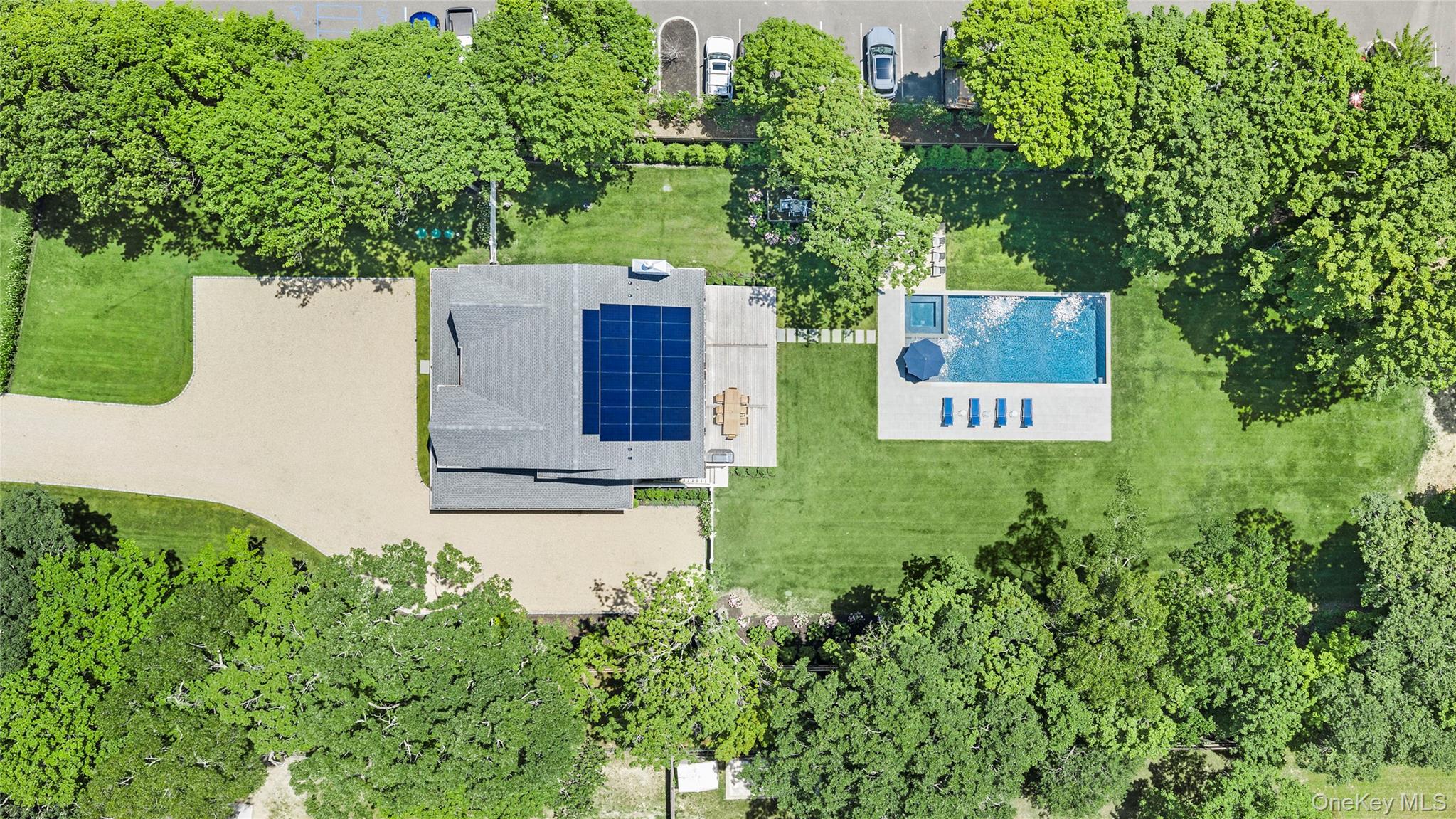 1022817 Property Photo 3