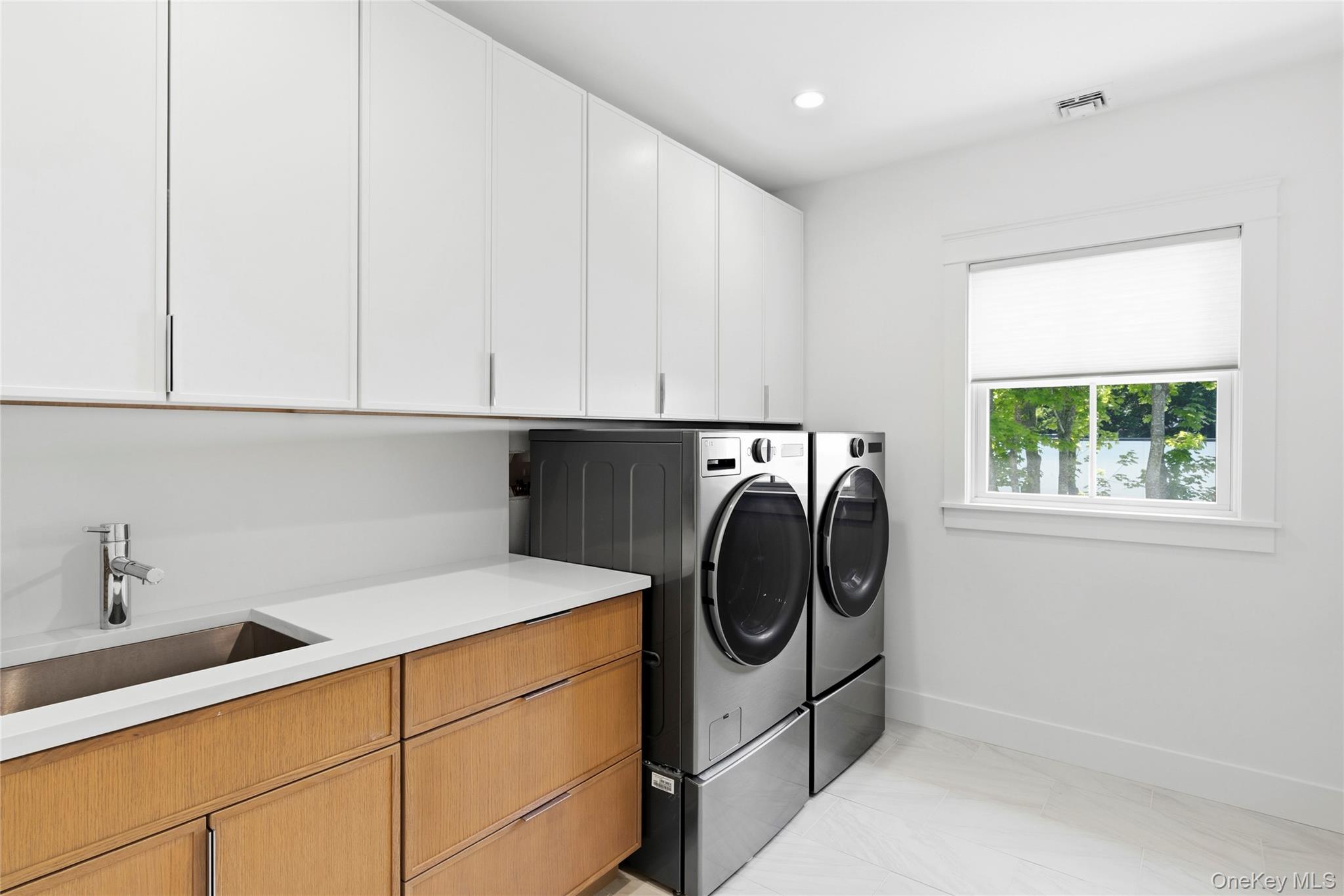 1022817 Property Photo 26