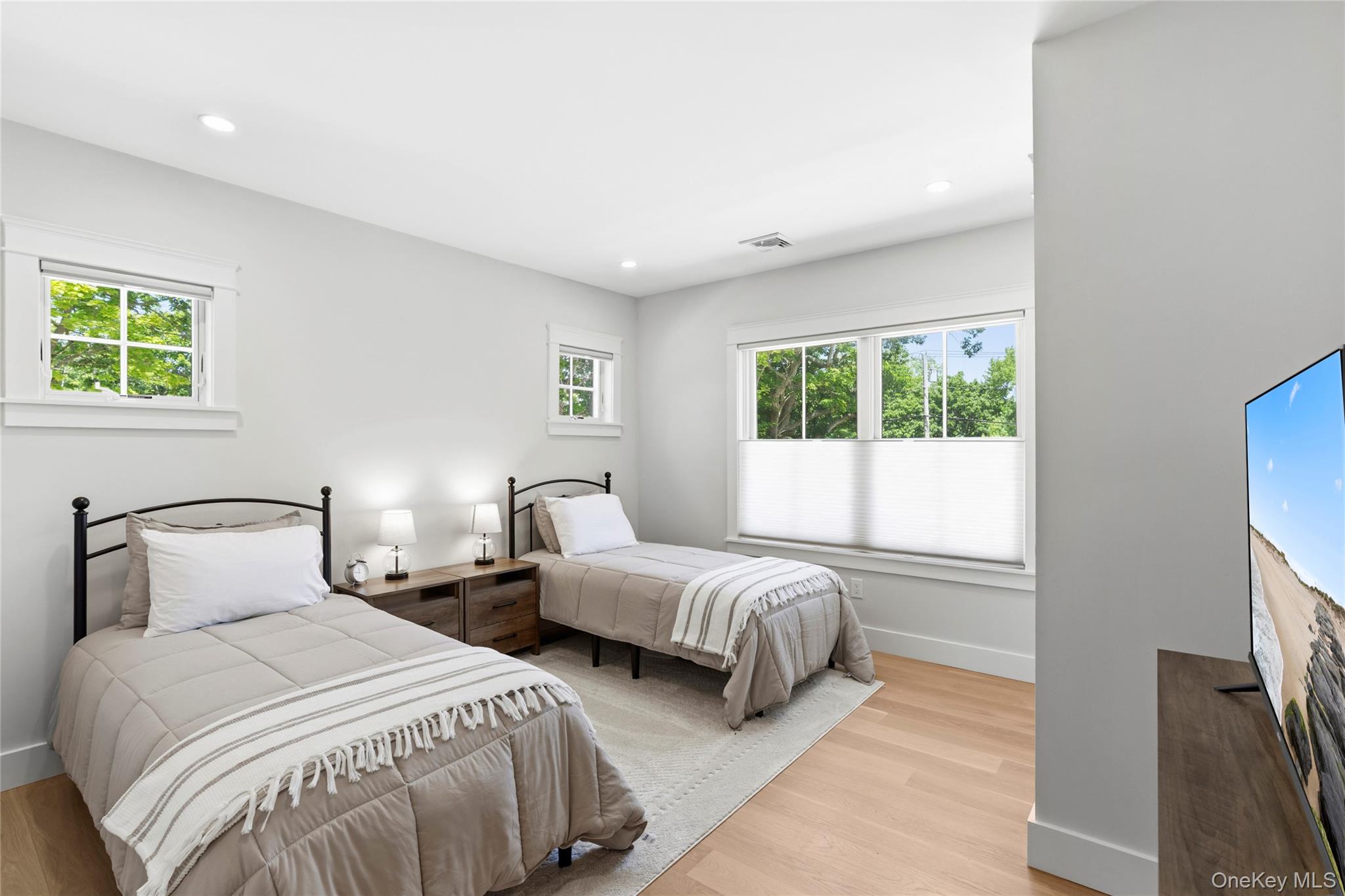1022817 Property Photo 32