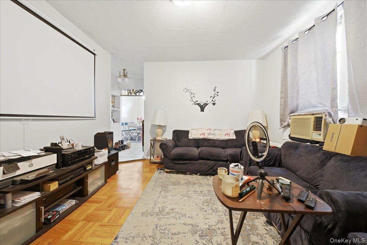 3232 Bronxwood Avenue Property Photo 17