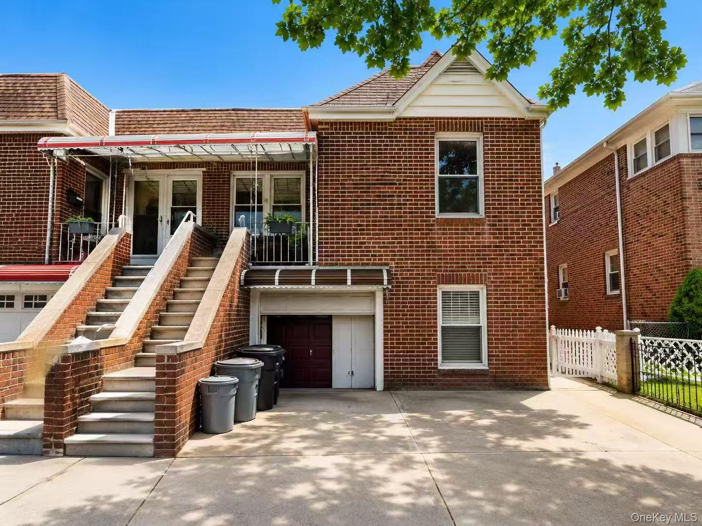 2039 150th Street Property Photo 2