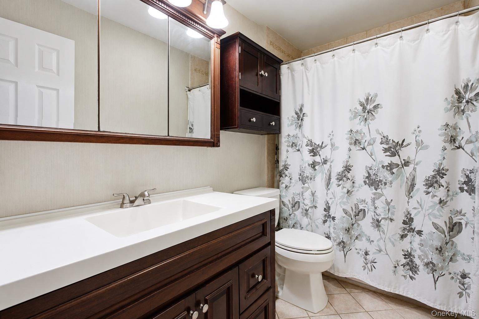 9 Starr Street Property Photo 8