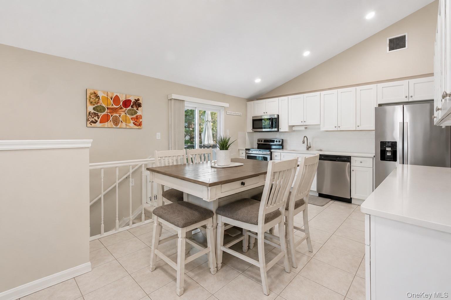 9 Starr Street Property Photo 10