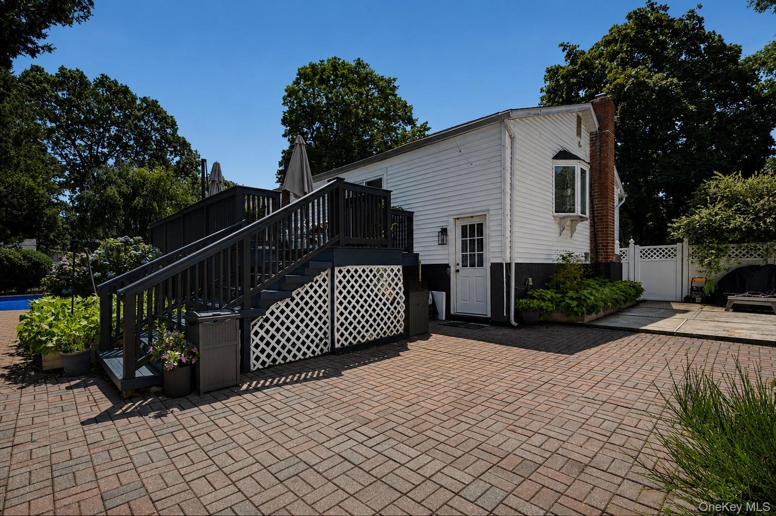 9 Starr Street Property Photo 24